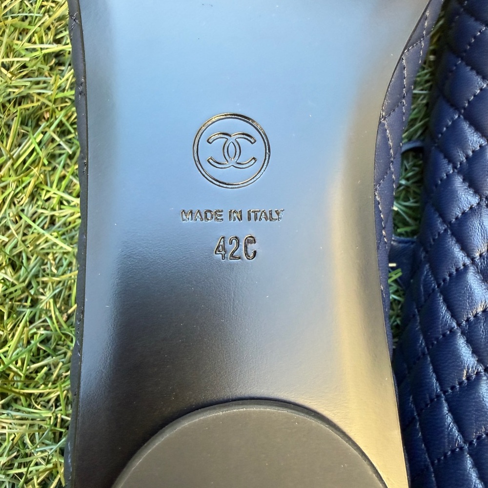 CHANEL CC LOGO BLUE LEATHER MARYJANE BALLET FLATS SHOES QUILTED BLACK CAP TOE 42 - Picture 17 of 17